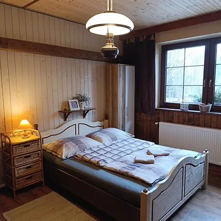 招待所 Rustic Eden