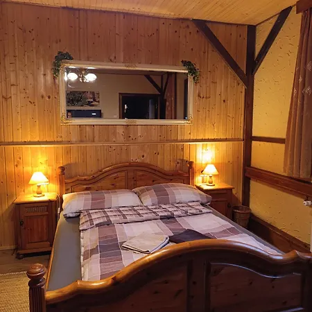 게스트하우스 Rustic Eden 4*